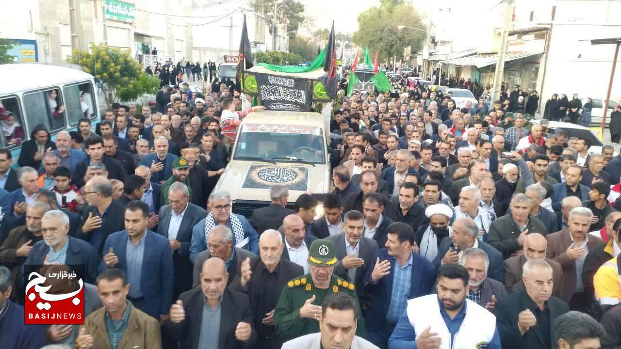 عطر لاله های بی نشان در هویزه ثانی لرستان پیچید عطر لاله های بی نشان در هویزه ثانی لرستان پیچید