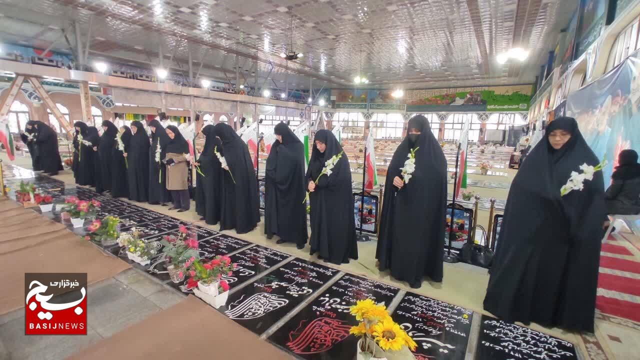 مزارشهدای رشت گلباران شد