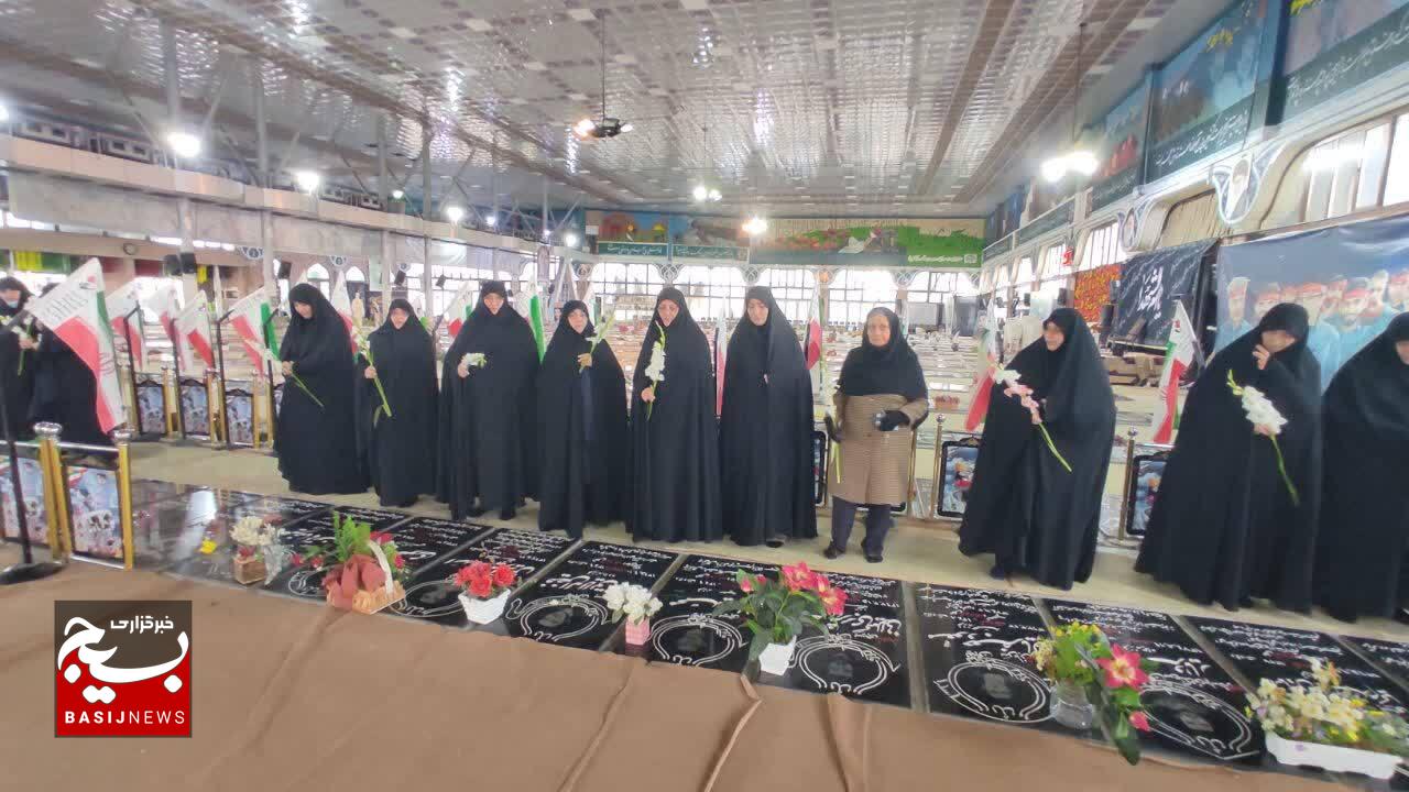 مزارشهدای رشت گلباران شد