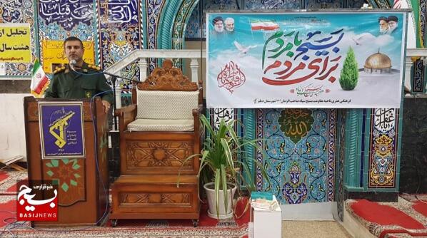 تفکر بسیجی مرز و زمان نمیشناسد تفکر بسیجی مرز و زمان نمیشناسد