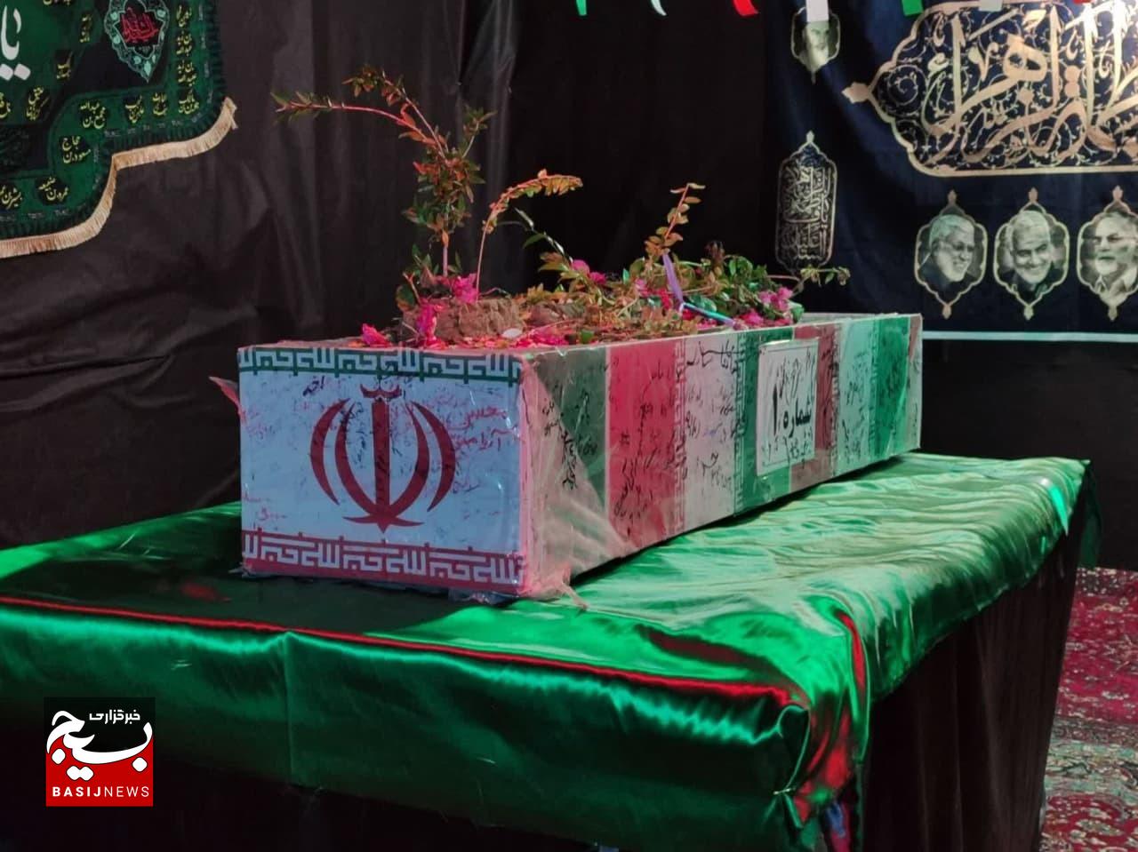 پیکرهای شهدای گمنام وارد شهرستان بشرویه شد پیکرهای شهدای گمنام وارد شهرستان بشرویه شد