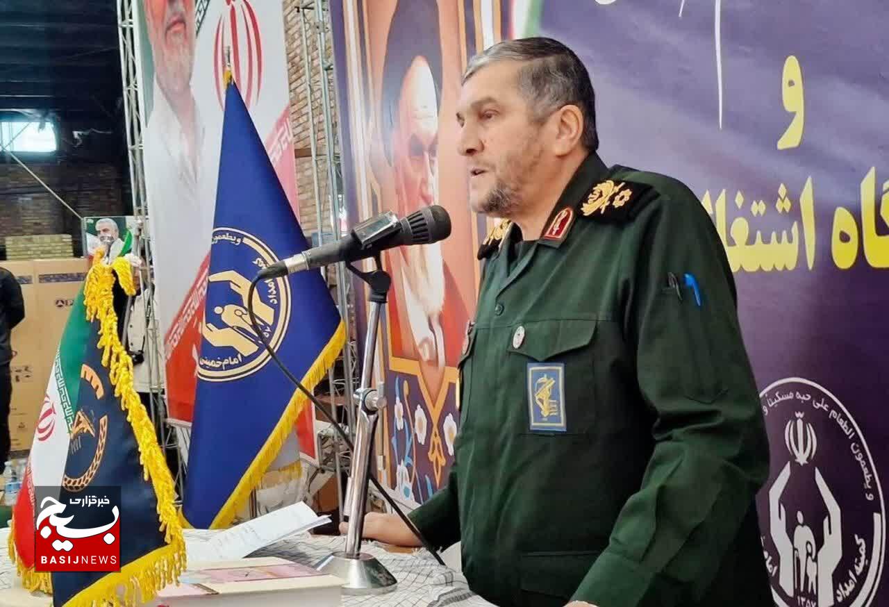 با حضور فرماندهان سپاه؛ اهدای ۵۰۰ جهیزیه و اجرای طرحهای محرومیتزدایی در کرمان + تصاویر با حضور فرماندهان سپاه؛ اهدای ۵۰۰ جهیزیه و اجرای طرحهای محرومیتزدایی در کرمان + تصاویر