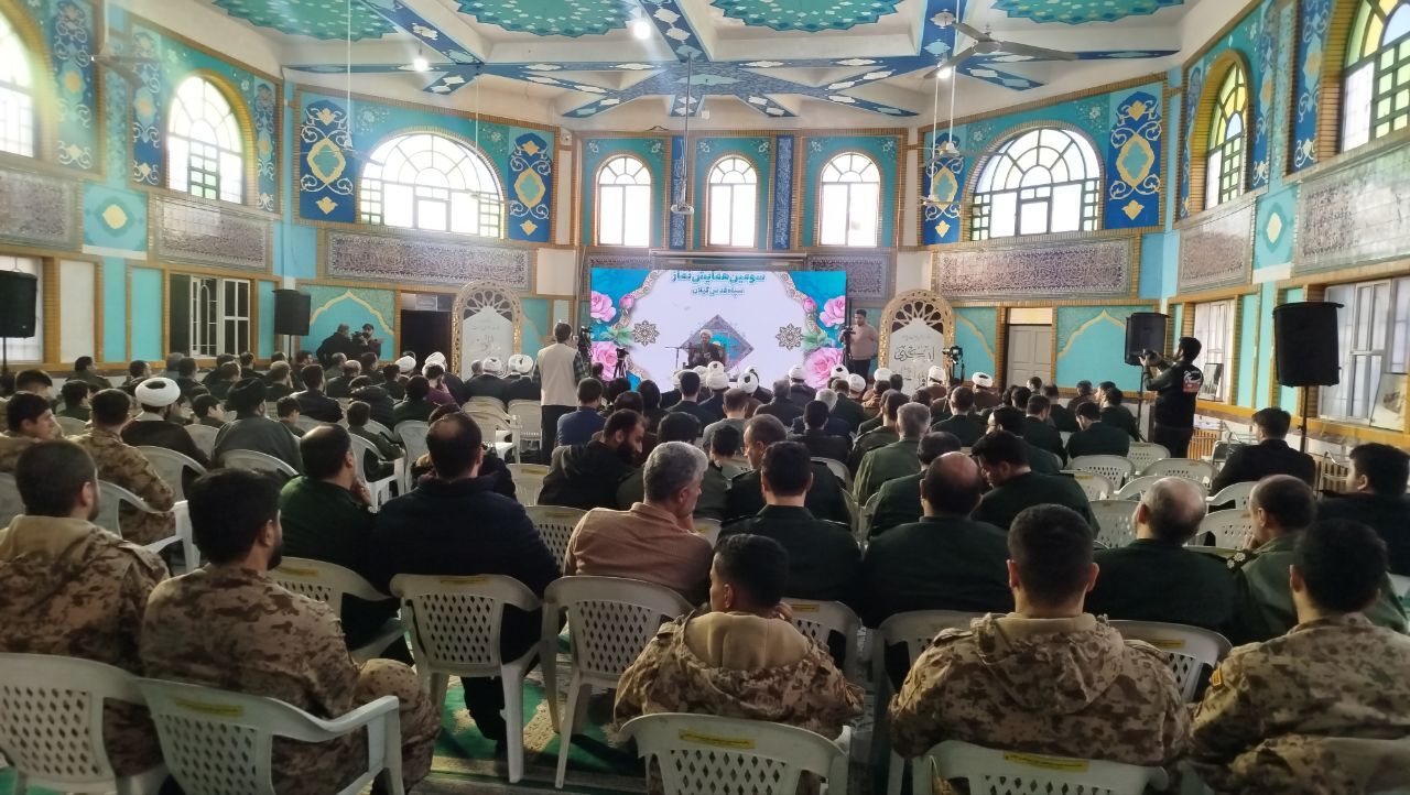 نماز مکتبی تربیتی برای ساخت انسان، خانواده، مسجد و حکومت اسلامی است نماز مکتبی تربیتی برای ساخت انسان، خانواده، مسجد و حکومت اسلامی است