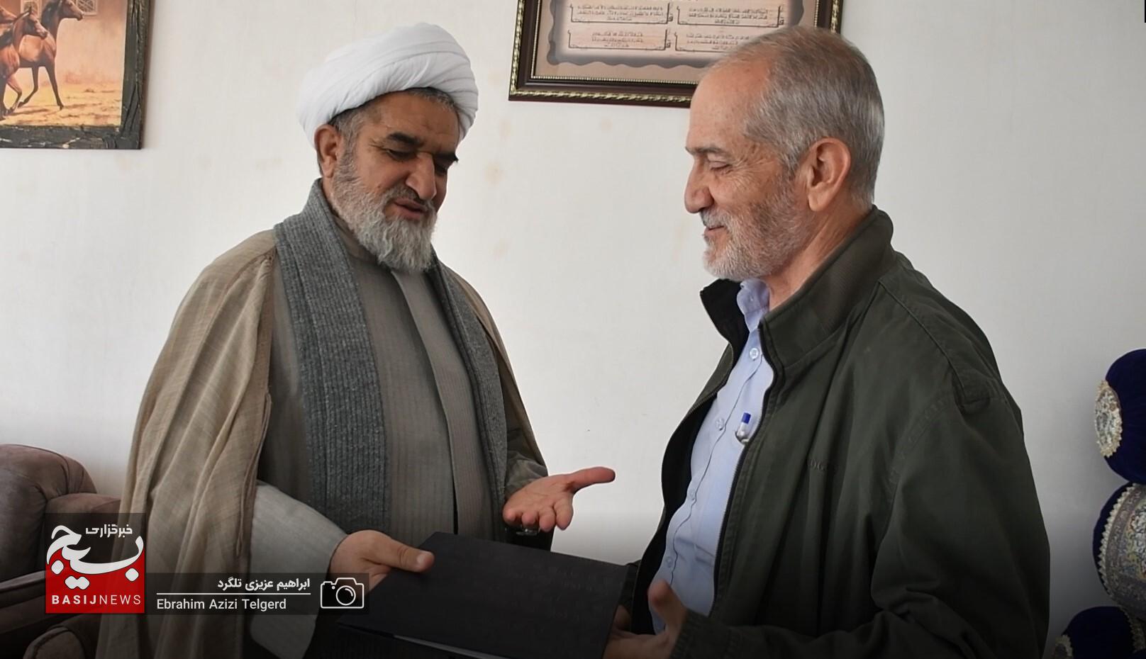 سرکشی و تجلیل مسئول نمایندگی ولی فقیه در سپاه فتح از جانباز ان دفاع مقدس + (تصاویر) سرکشی و تجلیل مسئول نمایندگی ولی فقیه در سپاه فتح از جانباز ان دفاع مقدس + (تصاویر)