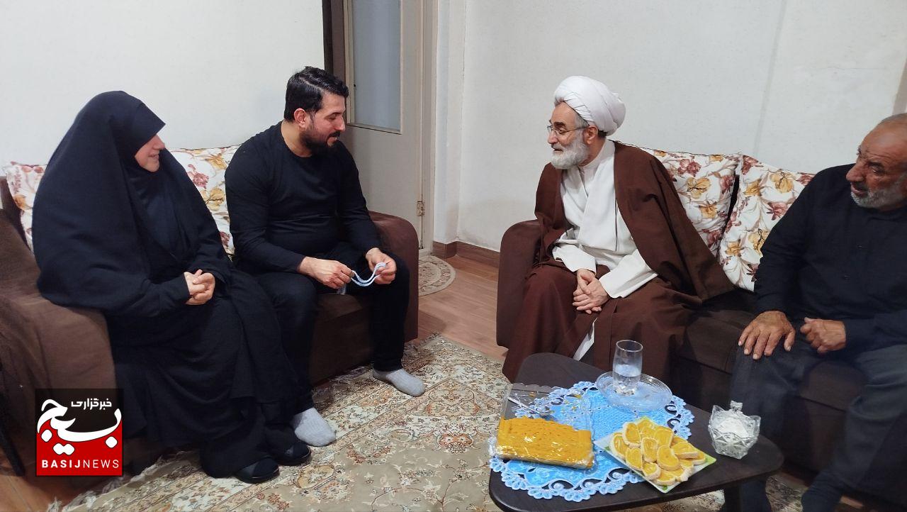 شهدا با فداکاری برای ایران ،الگوی ماندگار هستند شهدا با فداکاری برای ایران ،الگوی ماندگار هستند