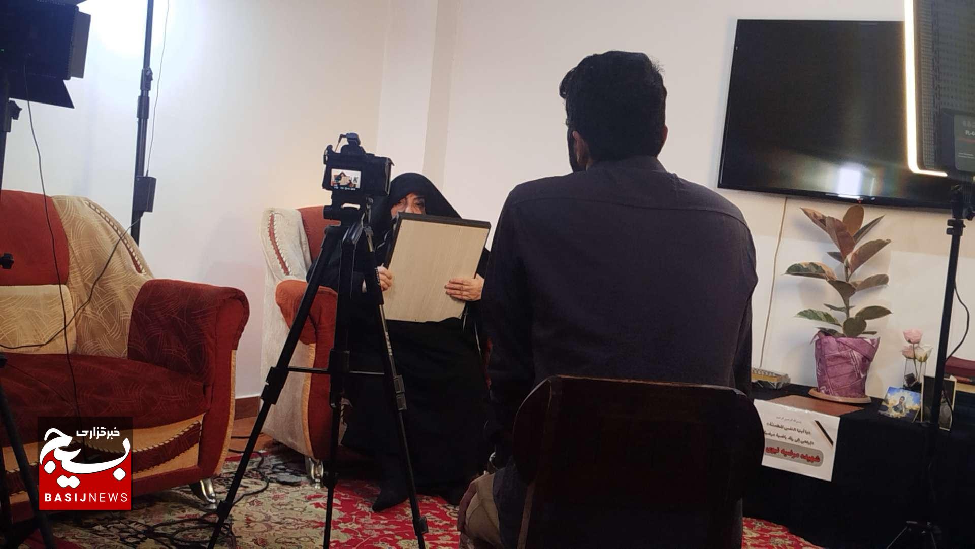 بانوانی که با جان و دل در خط مقدم خدمت بود بانوانی که با جان و دل در خط مقدم خدمت بود