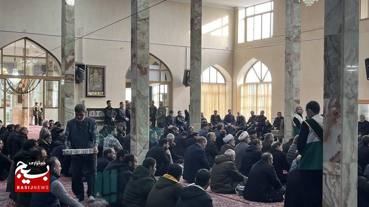 بزرگداشت شهدای مردمی حوادث اخیر در زنجان بزرگداشت شهدای مردمی حوادث اخیر در زنجان