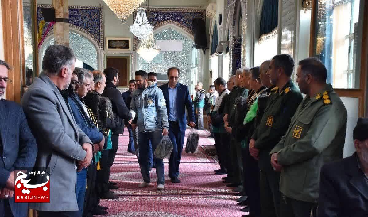 بزرگداشت شهدای مردمی حوادث اخیر در زنجان بزرگداشت شهدای مردمی حوادث اخیر در زنجان