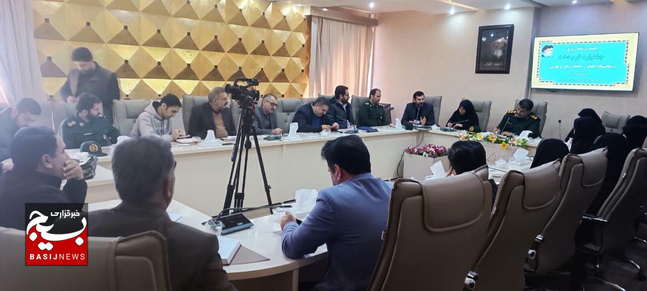 خرمدخت؛ پیوند هویت قومی، مد اسلامی و تولید ملی در لرستان خرمدخت؛ پیوند هویت قومی، مد اسلامی و تولید ملی در لرستان