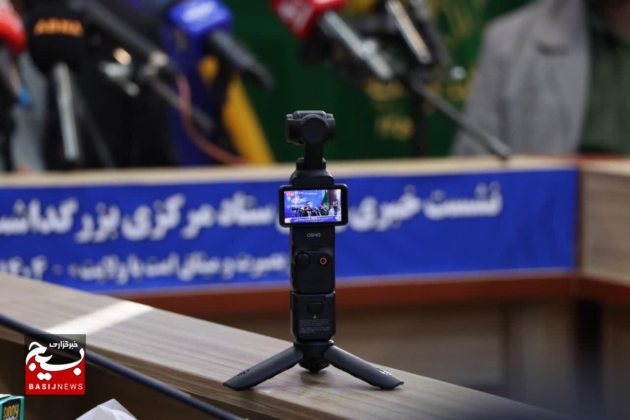 «حماسه ۹ دی» الگوی زنده مقاومت در برابر تهدیدات است «حماسه ۹ دی» الگوی زنده مقاومت در برابر تهدیدات است