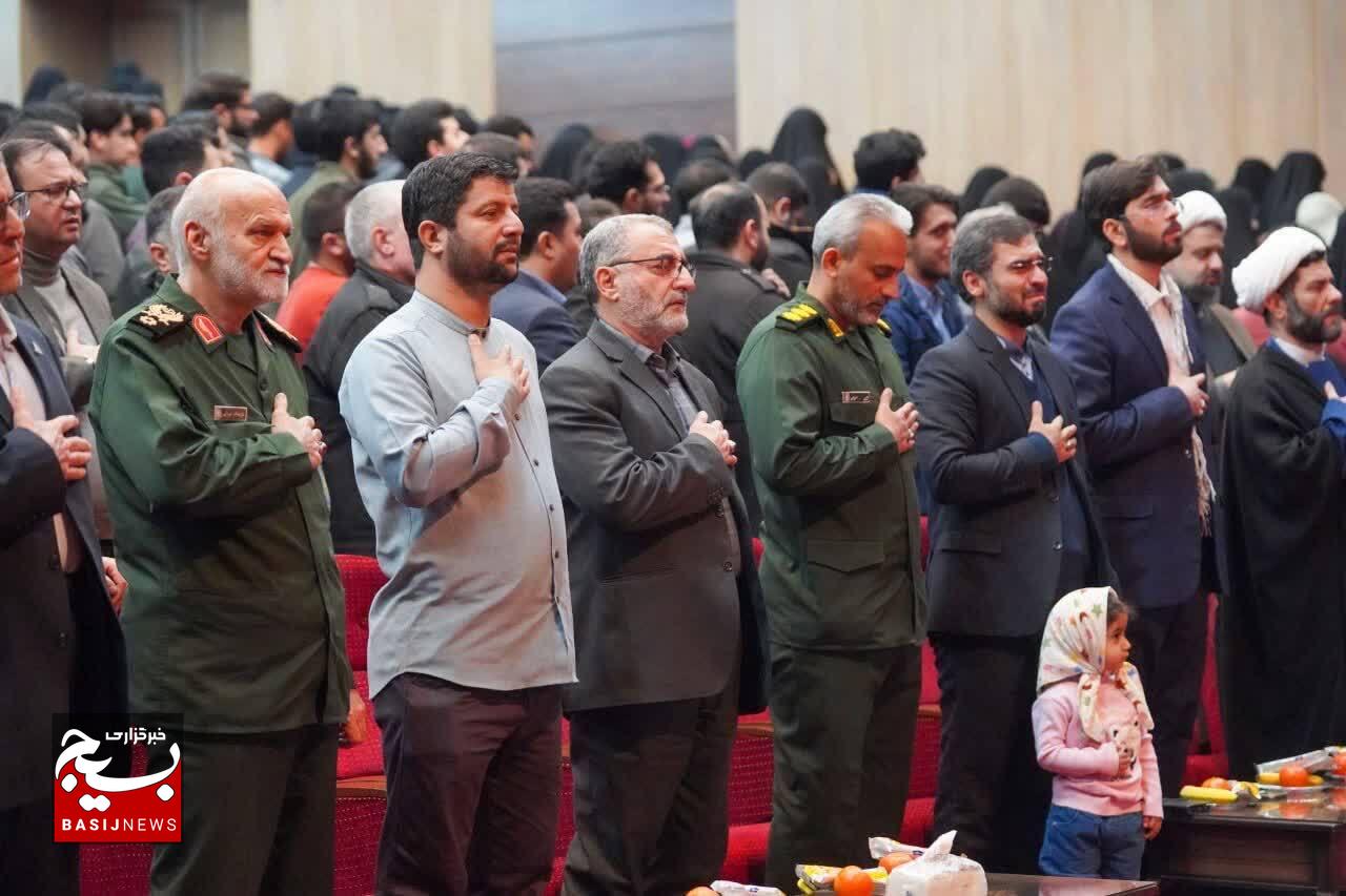 مراسم تکریم و معارفه فرمانده بسیج دانشجویی خراسان رضوی برگزار شد