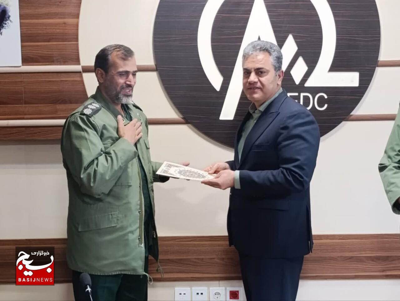 اتحاد، کار جهادی و امیدآفرینی نسخه عبور از چالشهاست اتحاد، کار جهادی و امیدآفرینی نسخه عبور از چالشهاست