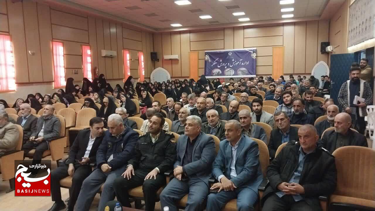 بسیجیان باید با روحیه مطالبه‌گری پیشگام باشند