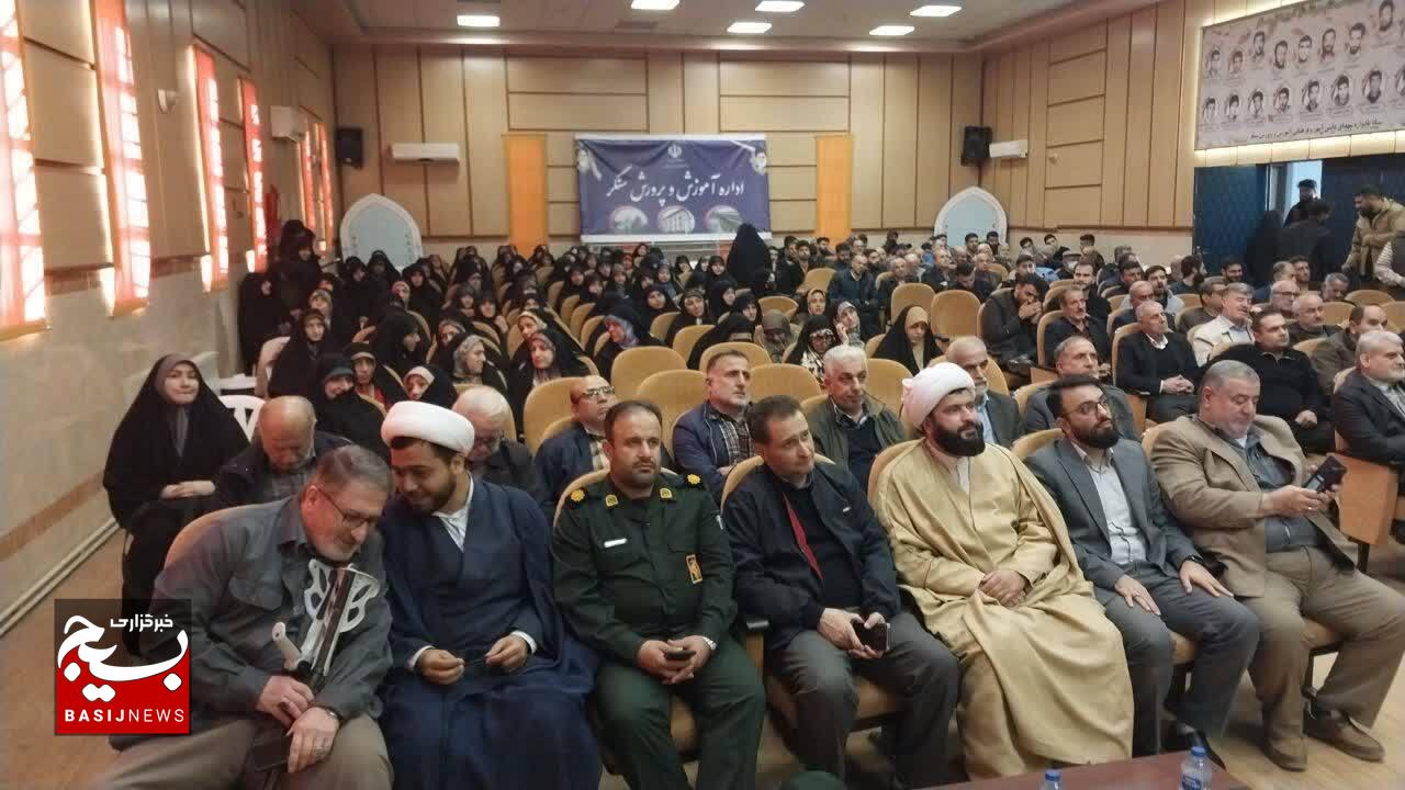 بسیجیان باید با روحیه مطالبه‌گری پیشگام باشند