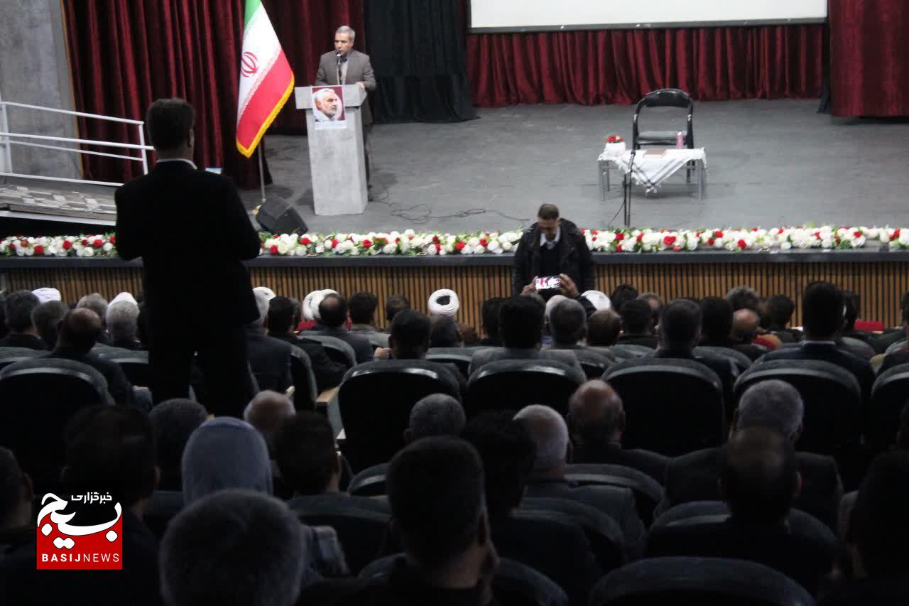 ۹ دی نماد بصیرت ملت ایران در مقابله با فتنههاست ۹ دی نماد بصیرت ملت ایران در مقابله با فتنههاست