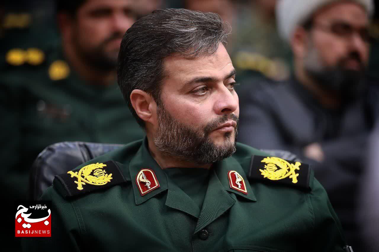 اتحاد و بصیرت رمز پیروزی ملت ایران است اتحاد و بصیرت رمز پیروزی ملت ایران است