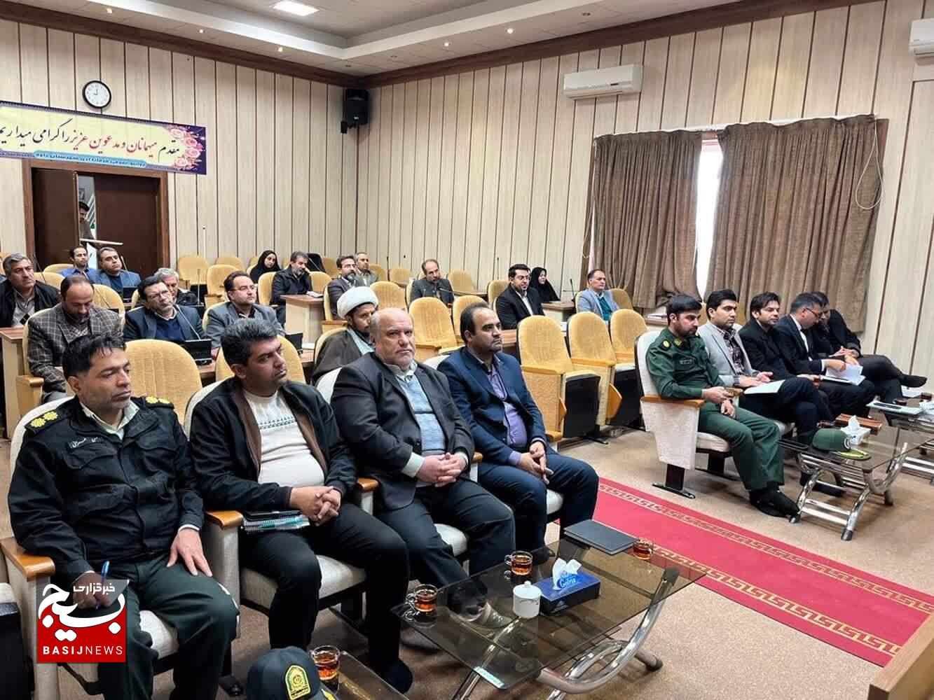 دهه فجر با تبیین و مشارکت مردمی رنگآمیزی میشود دهه فجر با تبیین و مشارکت مردمی رنگآمیزی میشود