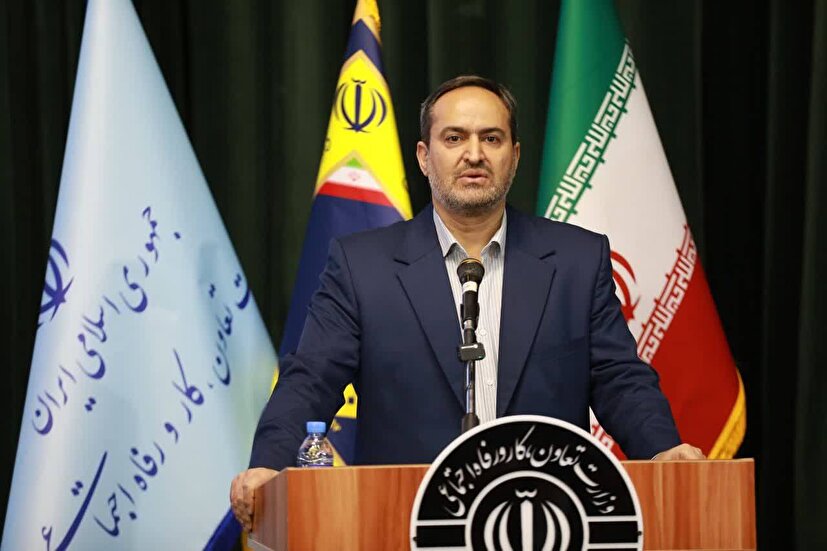 ادامه راه شهدا رمز پایداری و اقتدار انقلاب اسلامی است.