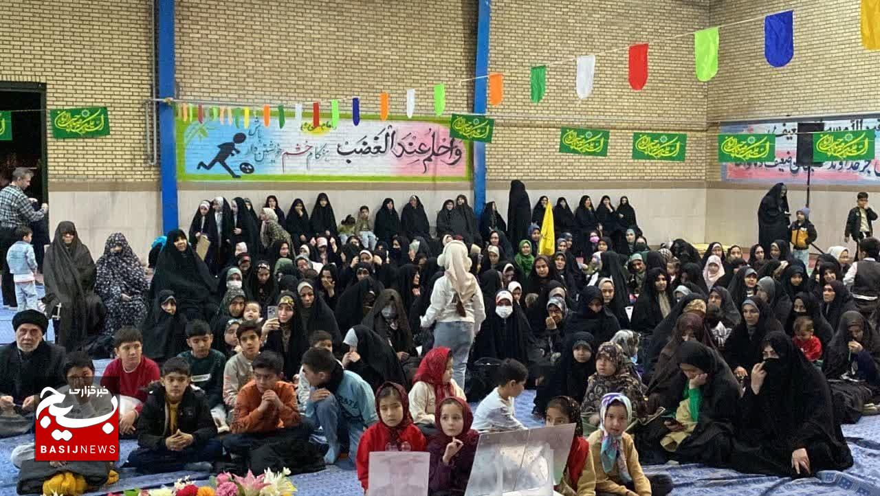 جشن بزرگ نیمهشعبان در روستای خرمآباد نصرآباد با حضور پرشور مردم برگزار شد جشن بزرگ نیمهشعبان در روستای خرمآباد نصرآباد با حضور پرشور مردم برگزار شد