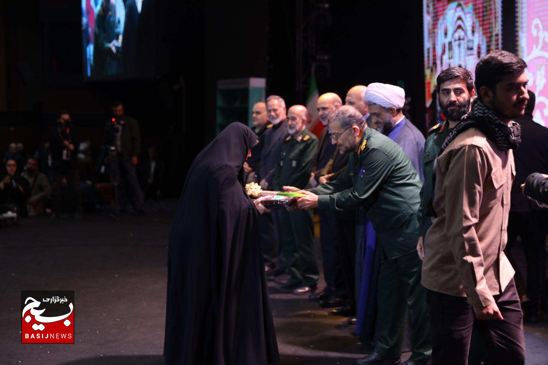 کنگره ملی ۱۱ هزار شهید اصناف و بازار با حضور رئیس سازمان بسیج مستضعفین