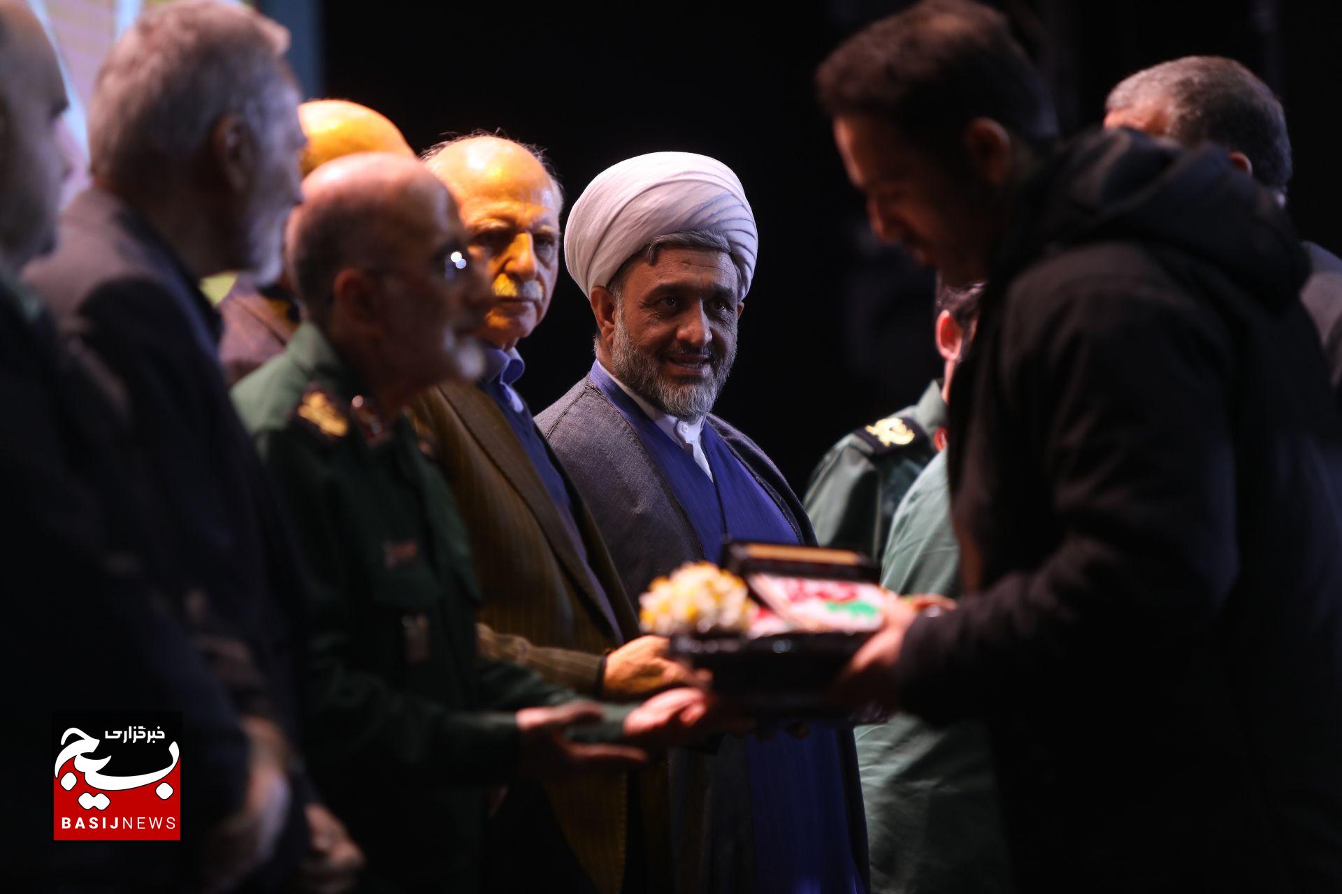 کنگره ملی ۱۱ هزار شهید اصناف و بازار با حضور رئیس سازمان بسیج مستضعفین