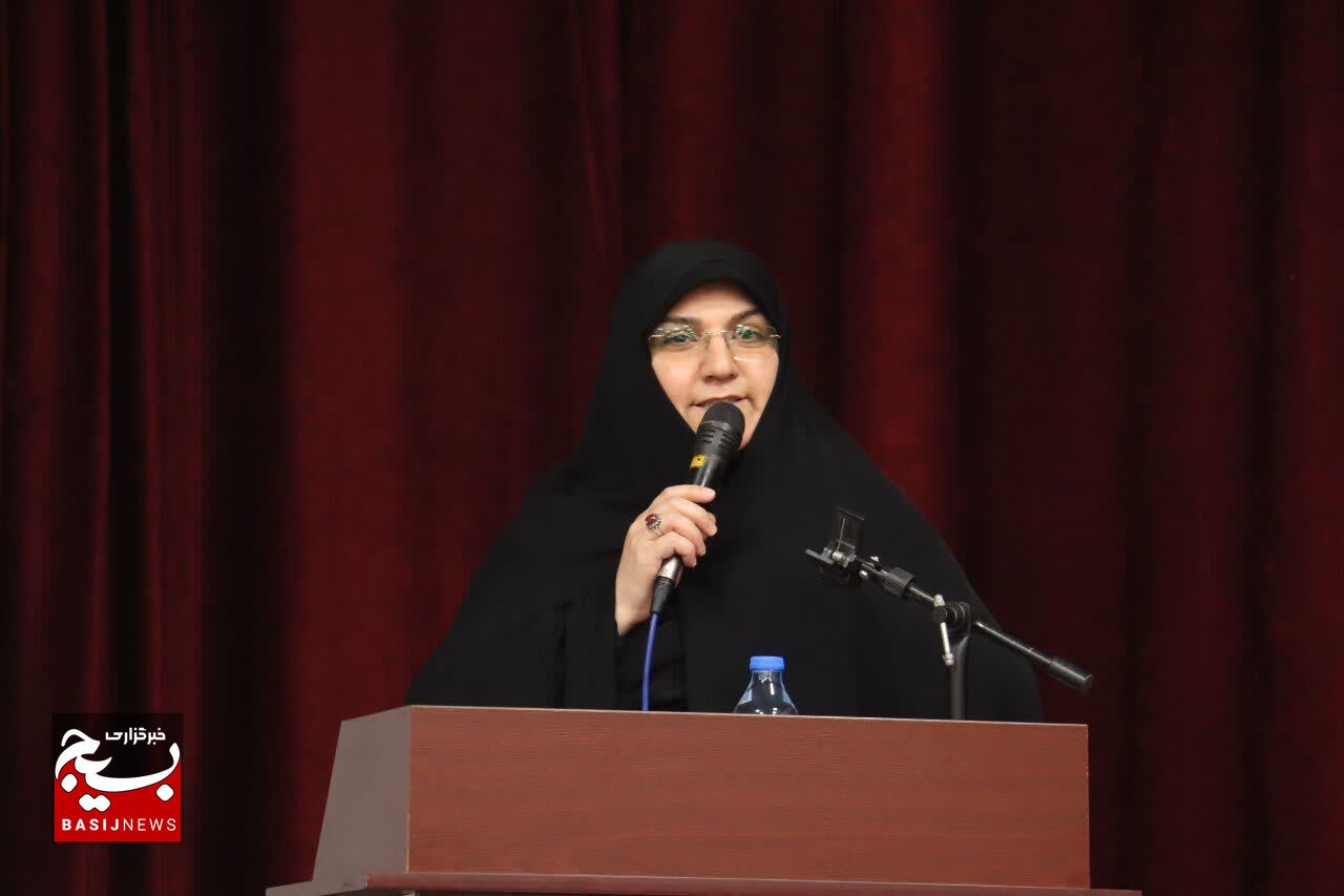 توجه به تربیت نونهالان سرمایهگذاری برای آینده کشور است توجه به تربیت نونهالان سرمایهگذاری برای آینده کشور است