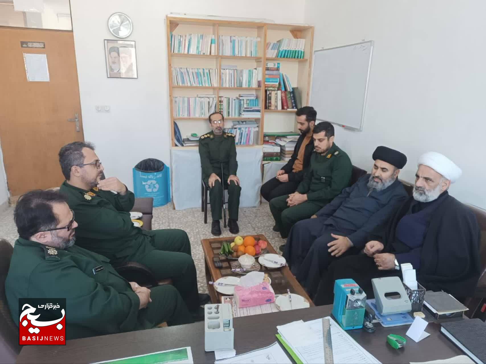 تبیین در میدان جهاد، تکلیف همگانی است تبیین در میدان جهاد، تکلیف همگانی است