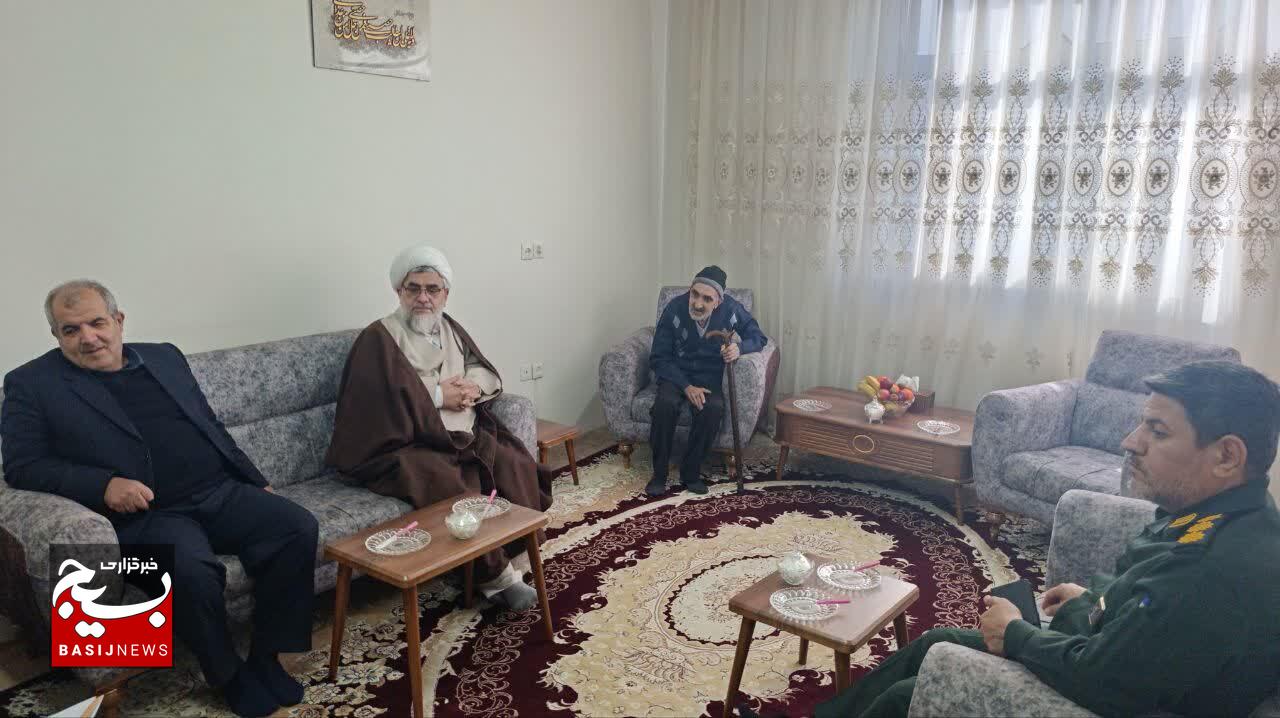 جانبازان نمادی از ایمان و فداکاری هستند جانبازان نمادی از ایمان و فداکاری هستند