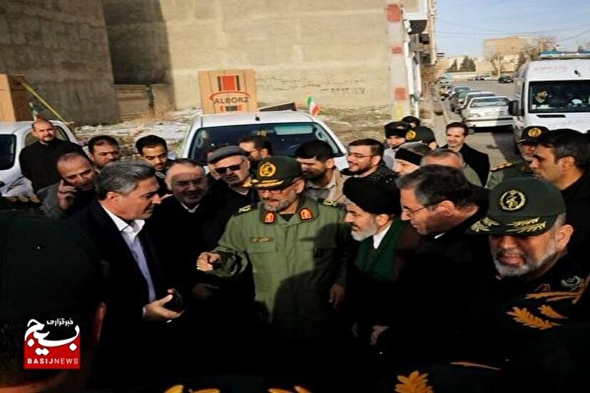 اعزام کاروان خودرویی خدمات رسانی کنگره ۱۲ هزار شهید آذربایجان غربی به مناطق محروم