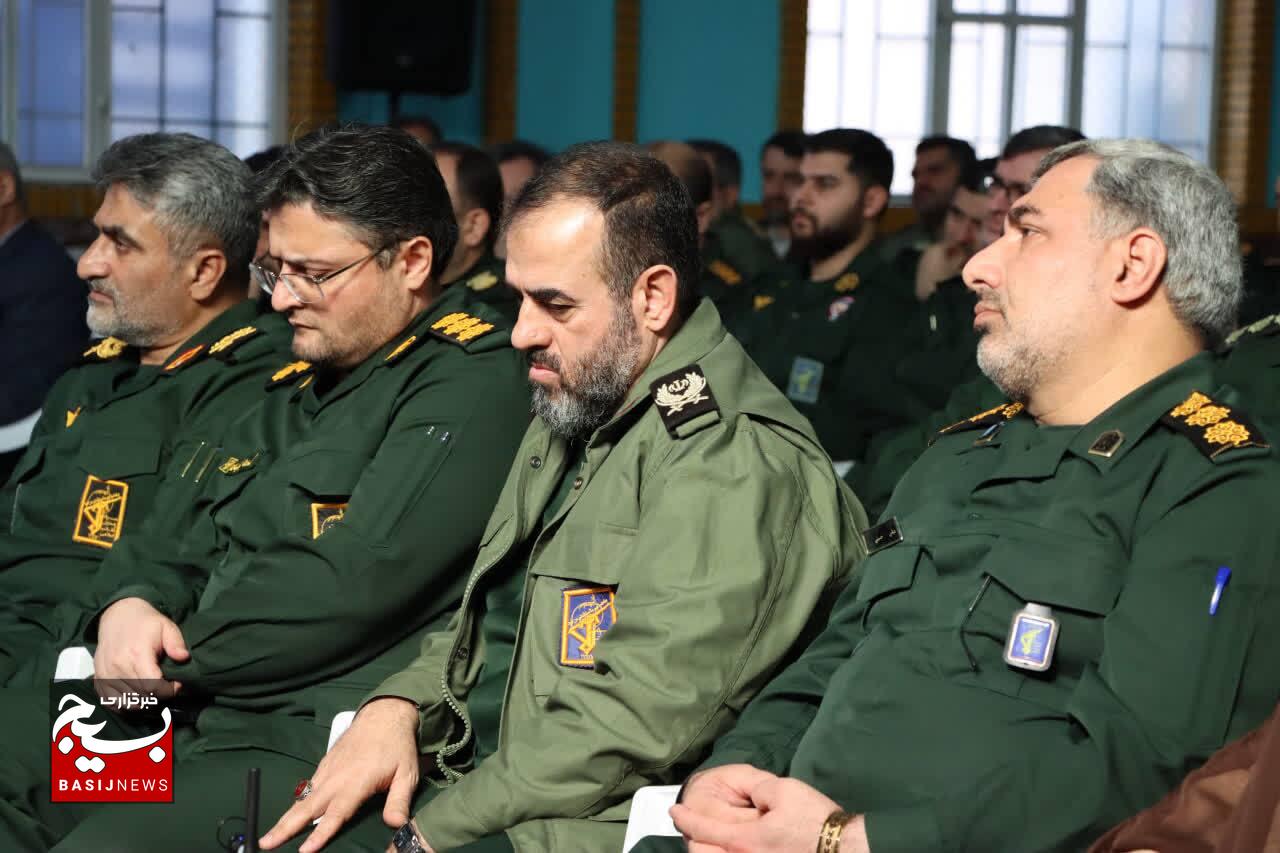 ملت ایران وارث مکتبی است که ترس و خوف در آن راه ندارد 