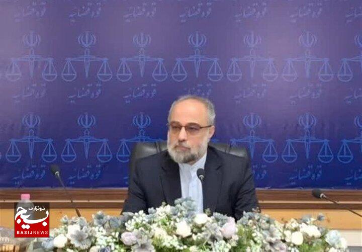 مطالبهگری باید در چارچوب قانون باشد مطالبهگری باید در چارچوب قانون باشد