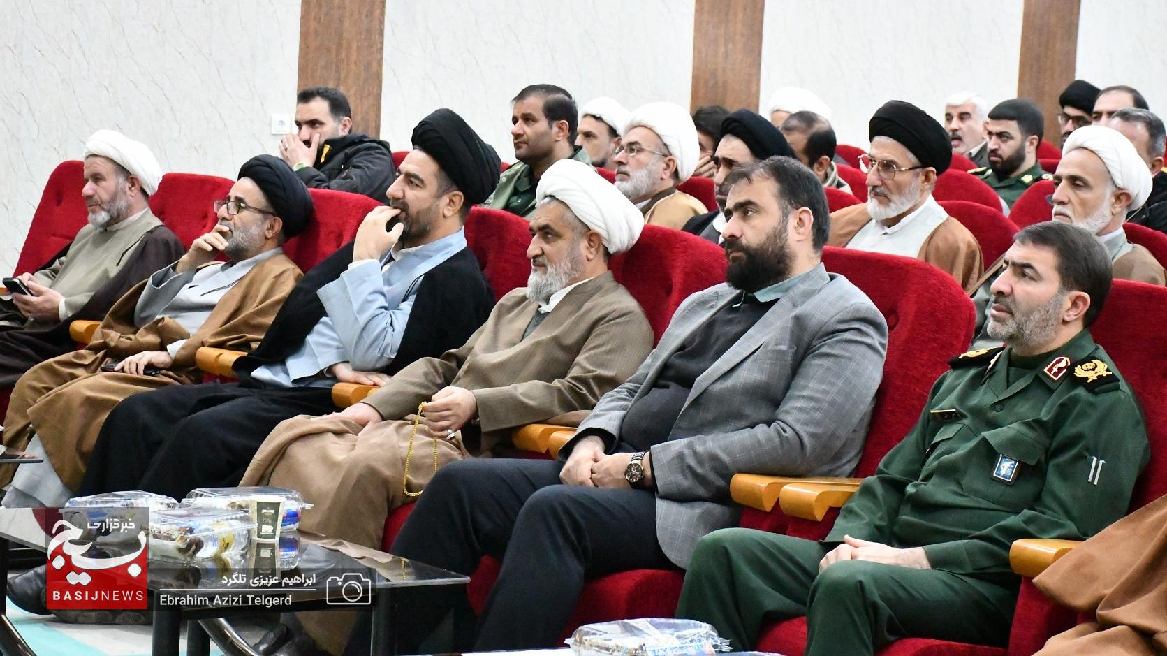 تجلیل از فعالان نماز در سپاه فتح