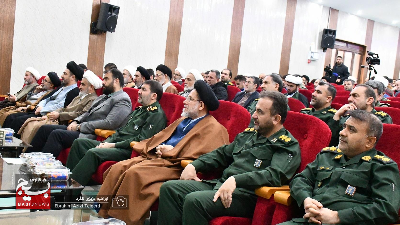 تجلیل از فعالان نماز در سپاه فتح