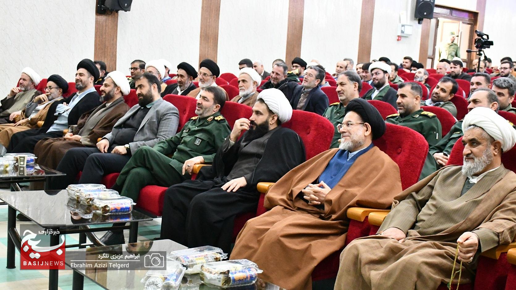 تجلیل از فعالان نماز در سپاه فتح