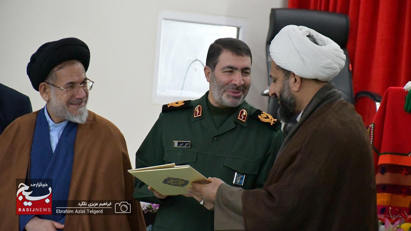 تجلیل از فعالان نماز در سپاه فتح