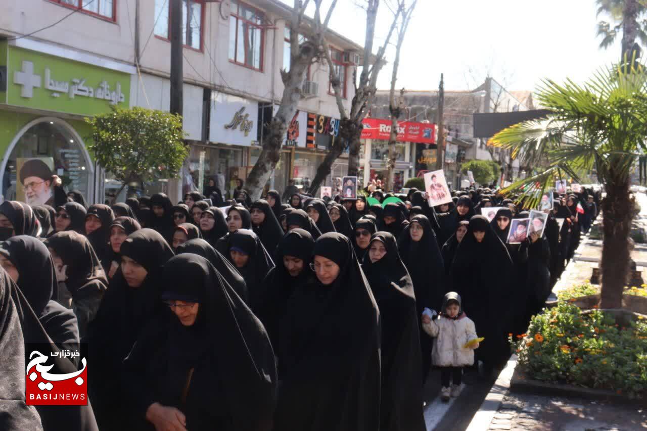 برپایی دسته عزاداری  در پی شهادت قائد امت،امام خامنه ای ( قدس سره) در لنگرود