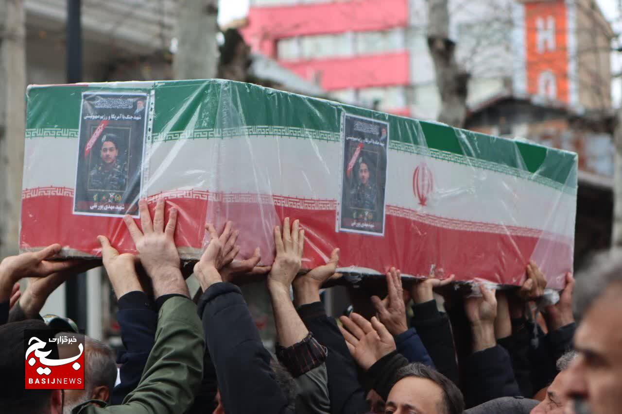 تشییع و تدفین پیکر مطهر شهید مهدی پور تقی در زادگاهش ؛یوسفده رودبنه لاهیجان تشییع و تدفین پیکر مطهر شهید مهدی پور تقی در زادگاهش ؛یوسفده رودبنه لاهیجان