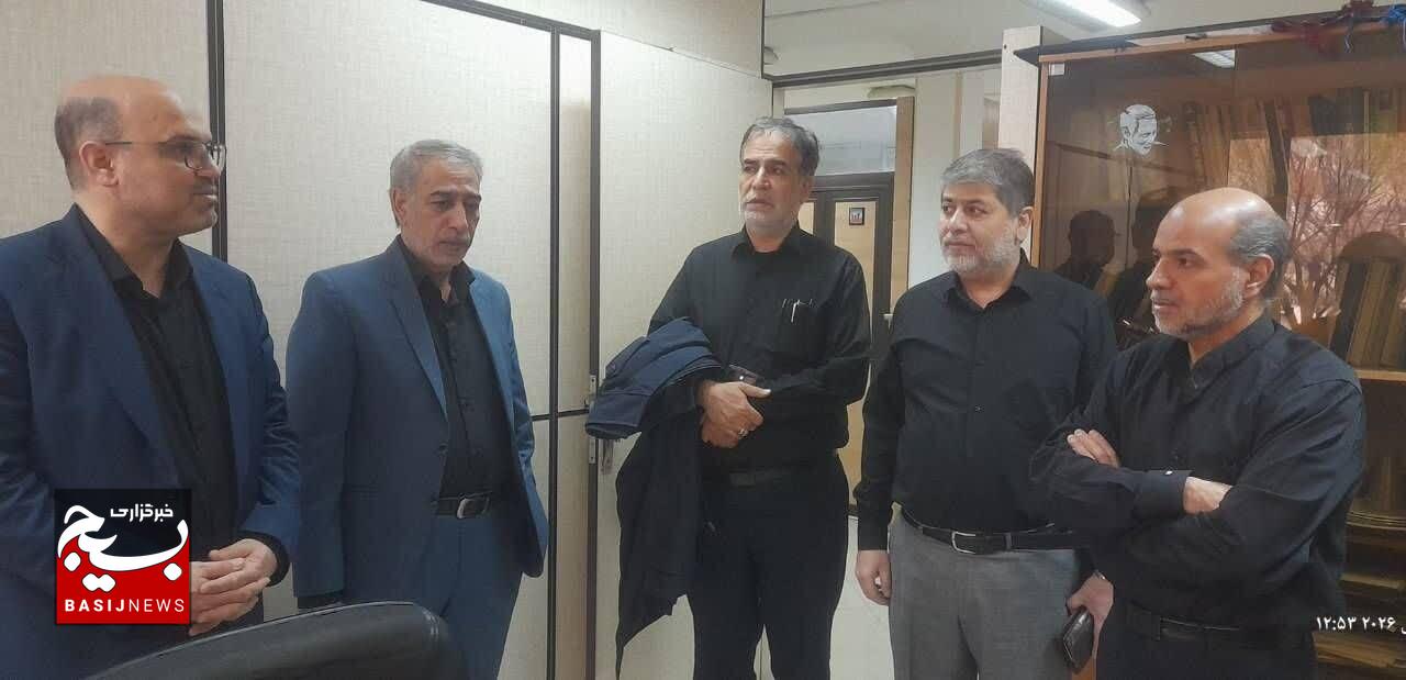 بازدید مسئول سازمان بسیج مهندسین صنعت و معدن کشور از روند فعالیت قرارگاه شهید زمردی وزارت صمت