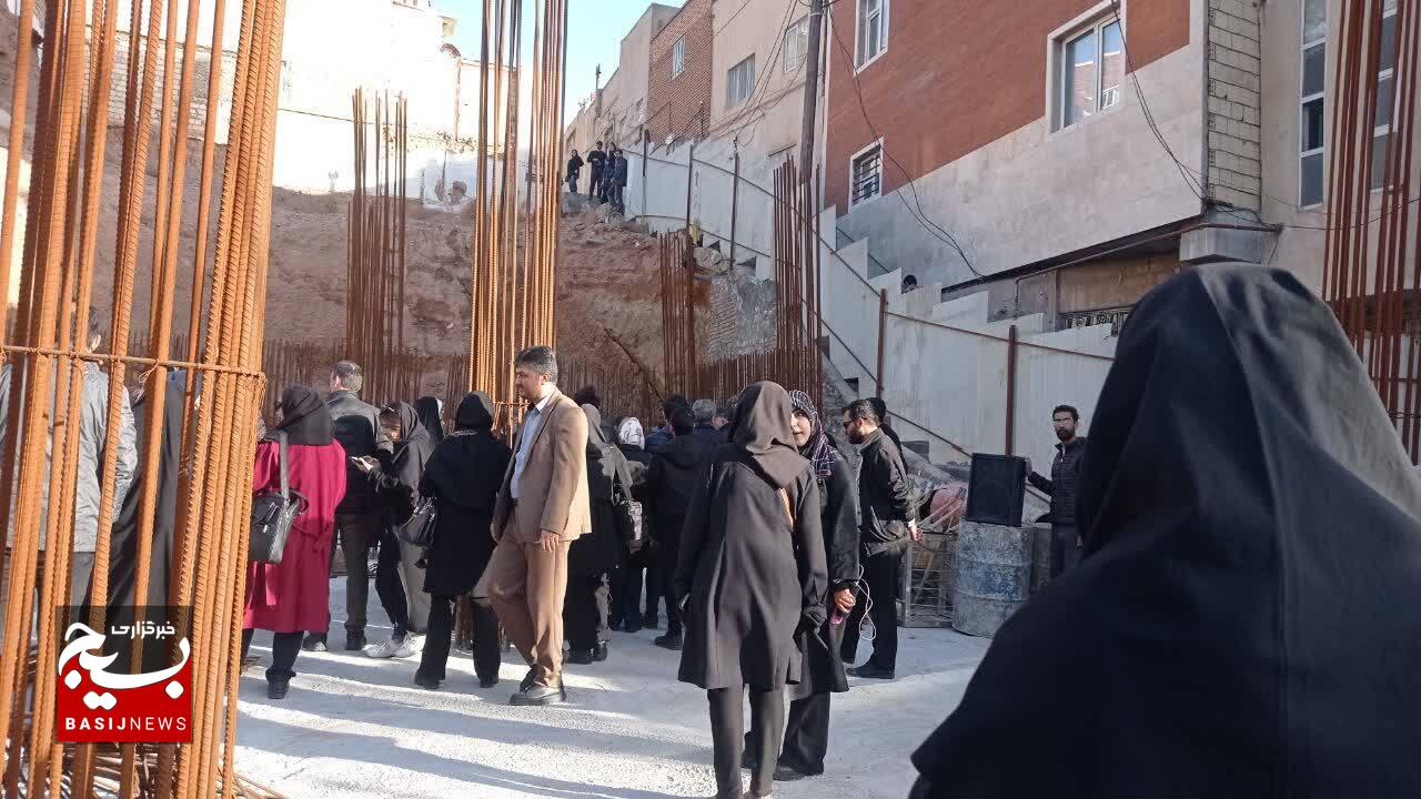 بازدید خبرنگاران از پارک محله ای گلکار تا فرهنگسرای ایده لو بازدید خبرنگاران از پارک محله ای گلکار تا فرهنگسرای ایده لو
