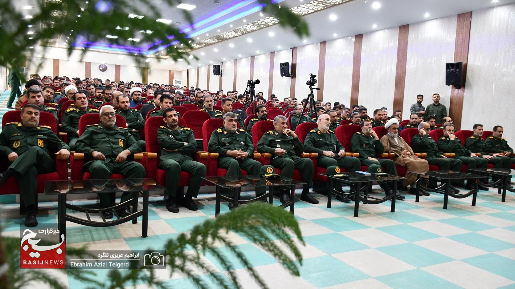 تجلیل از 140 برگزیده جشنواره مالک اشتر در سپاه فتح کهگیلویه و بویراحمد تجلیل از 140 برگزیده جشنواره مالک اشتر در سپاه فتح کهگیلویه و بویراحمد