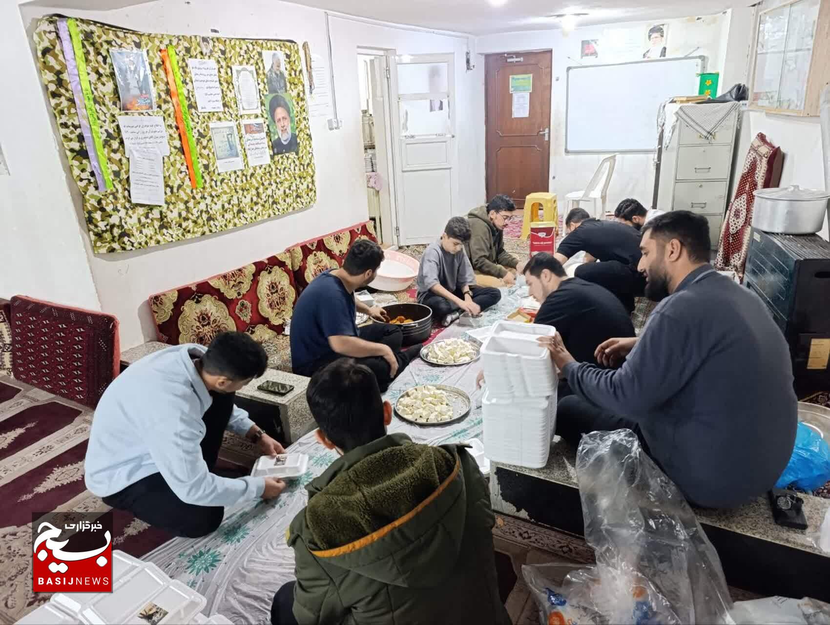 ۱۵ هزار افطاری ساده در مساجد رشت با الگوگیری از مکتب شهدا توزیع شد