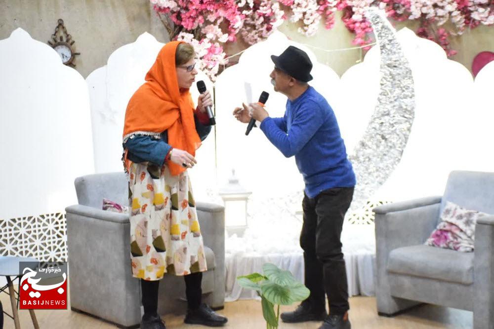 دختران نوجوان همدان، پای گفتگوی رودررو با نماینده ولیفقیه در استان دختران نوجوان همدان، پای گفتگوی رودررو با نماینده ولیفقیه در استان