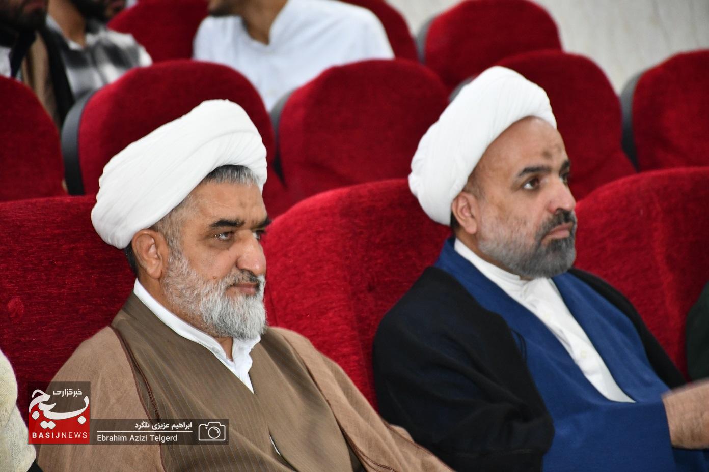 تجلیل از مدیران برتر نمایندگی ولی فقیه در سپاه فتح استان