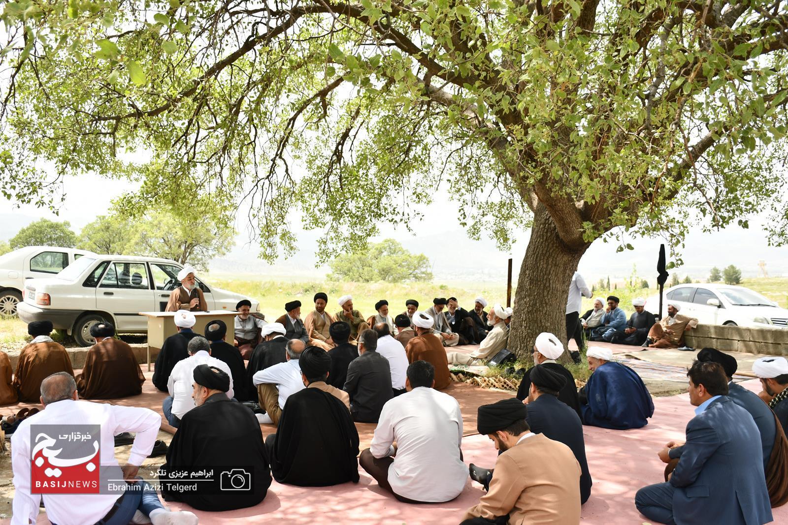 گردهمایی بسیج طلاب و روحانیون استان در یاسوج + (تصاویر)