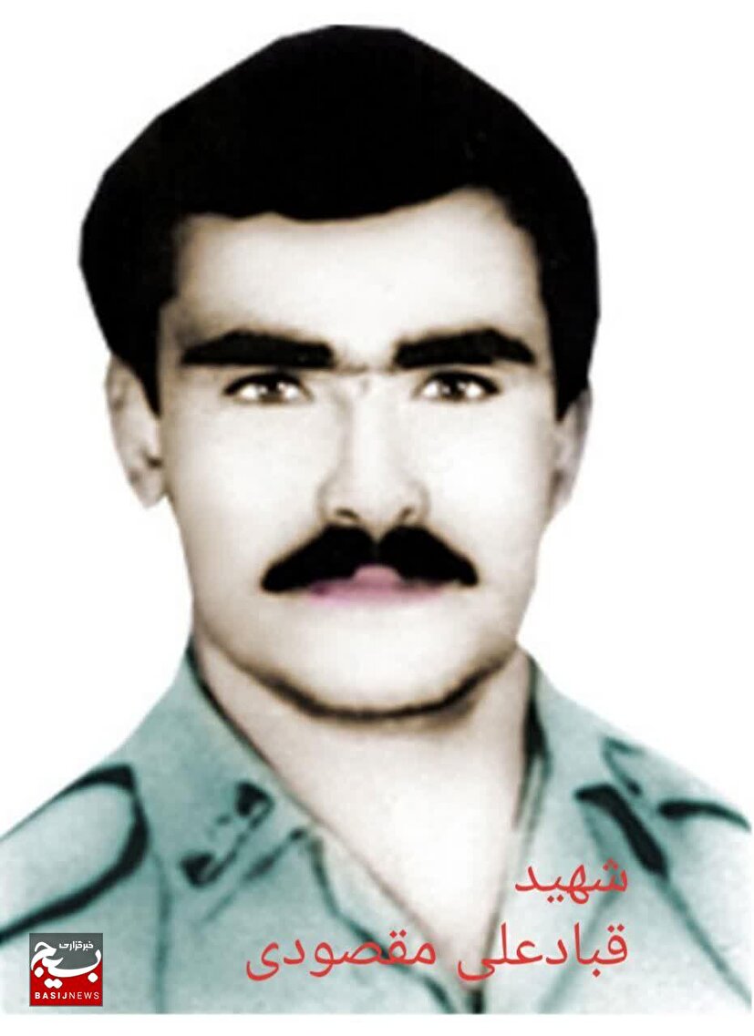 این شهید غریبانه و مظلومانه زیر شکنجه بعثی ها پس از ده ماه اسارت به شهادت رسید
