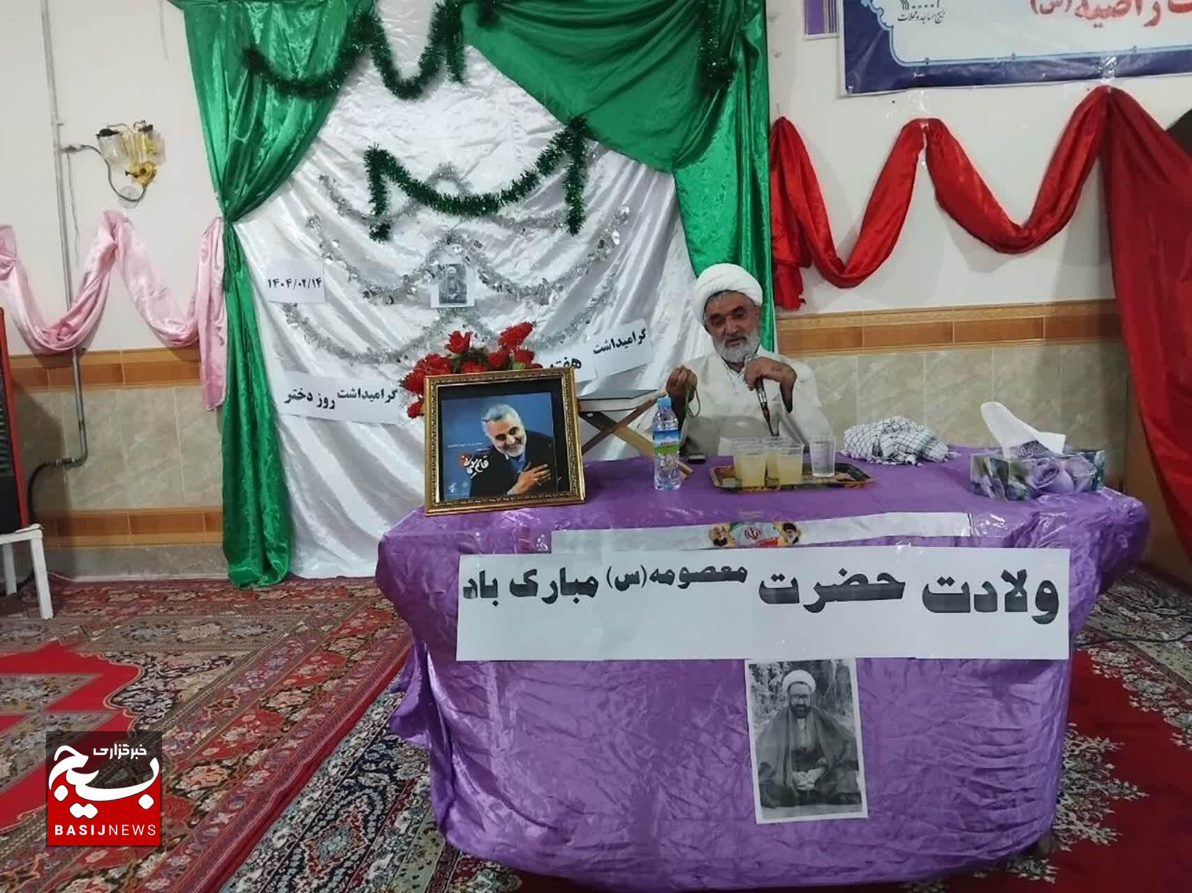 تجلیل از معلمان بسیجی روستای سرآبتاوه