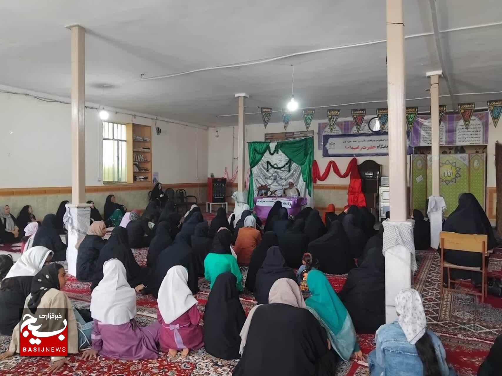 تجلیل از معلمان بسیجی روستای سرآبتاوه
