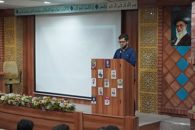 همایش عقیدتی سیاسی در ناحیه حضرت ولی عصر برگزار شد همایش عقیدتی سیاسی در ناحیه حضرت ولی عصر برگزار شد