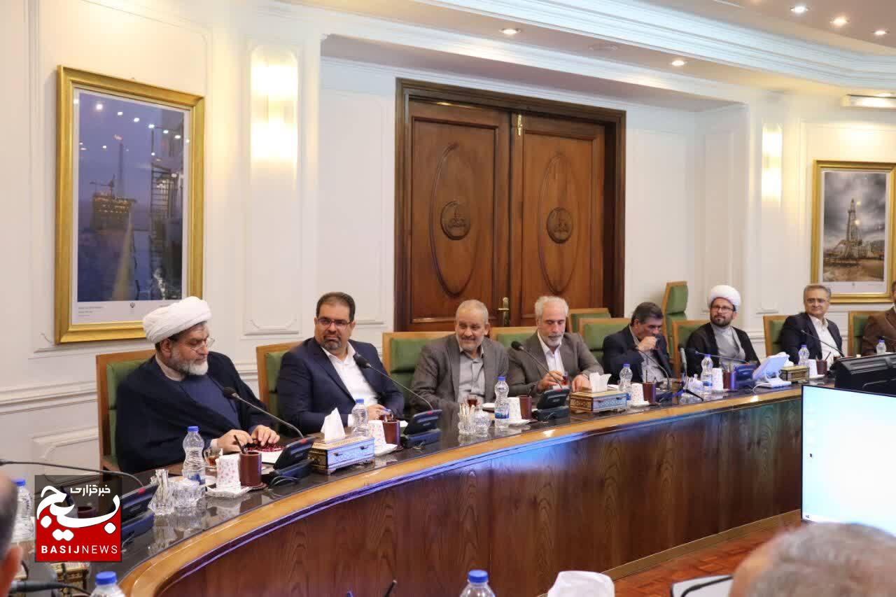 سردار سلیمانی رئیس سازمان بسیج مستضعفین طی حکمی، فرمانده جدید مرکز بسیج وزارتخانه نفت را منصوب نمود