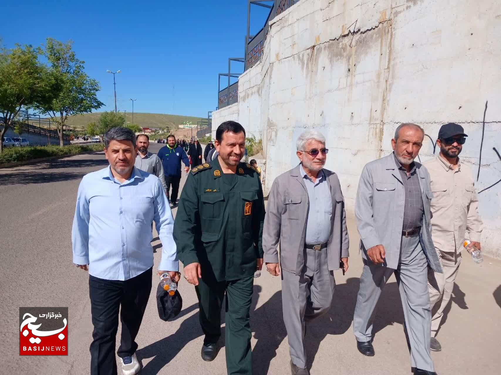 پیاده روی خانواده پاسداران سپاه استان قزوین برگزارشد